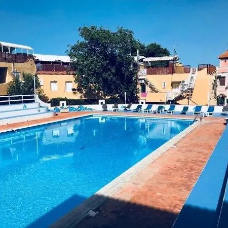 Ashur Mondello Apartament *