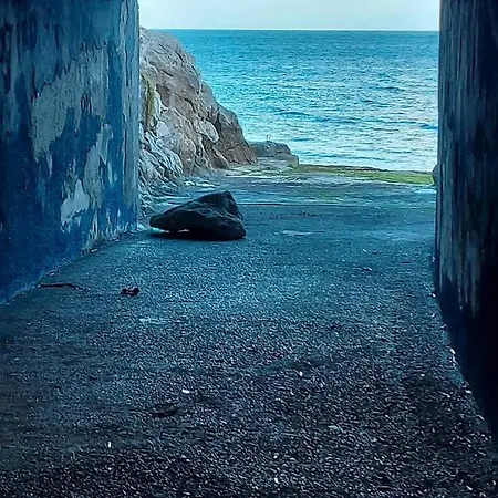 Ashur Mondello Apartment