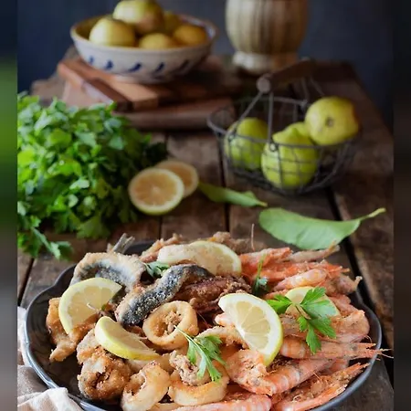 Apartment Ashur Mondello *