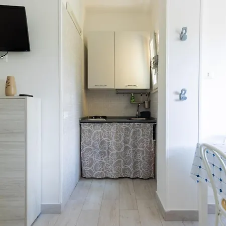 Ashur Mondello Apartament *
