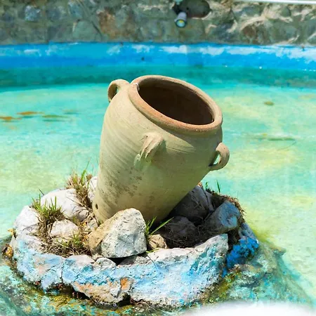 Ashur Mondello Apartment