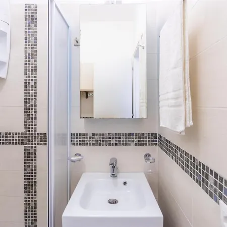 Ashur Mondello Apartment Palermo