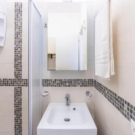 Ashur Mondello Apartament Palermo